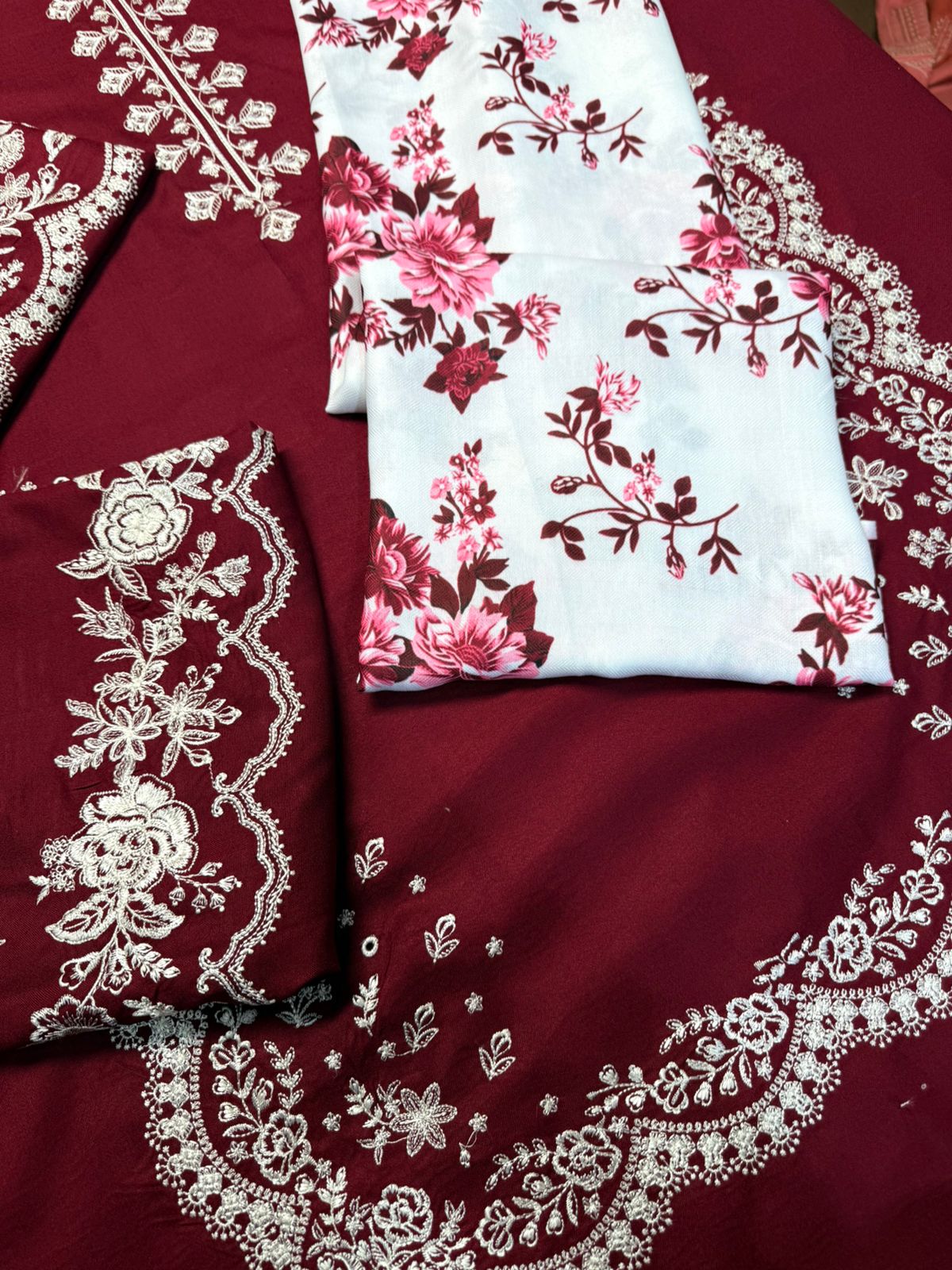 Embroidered Dhanak Unstitched 3PC Set | IIC - 3012 - Bint Ayesha